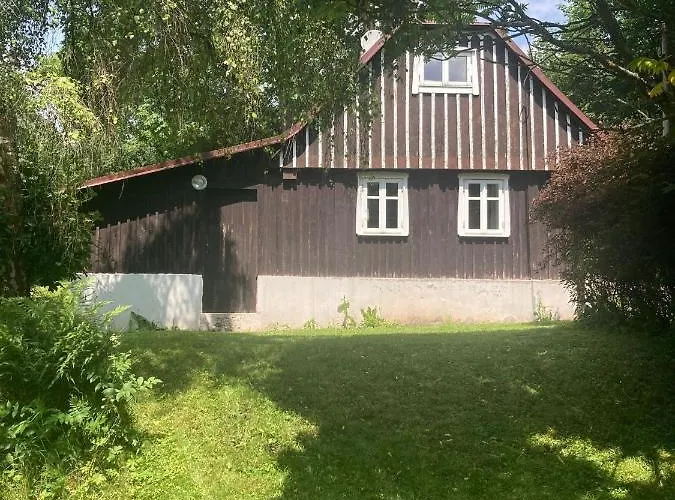 Chaloupka 펜션 Žacléř